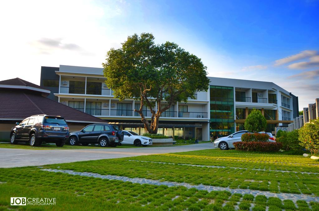 Rivermount Hotel And Resort Sarrat Εξωτερικό φωτογραφία
