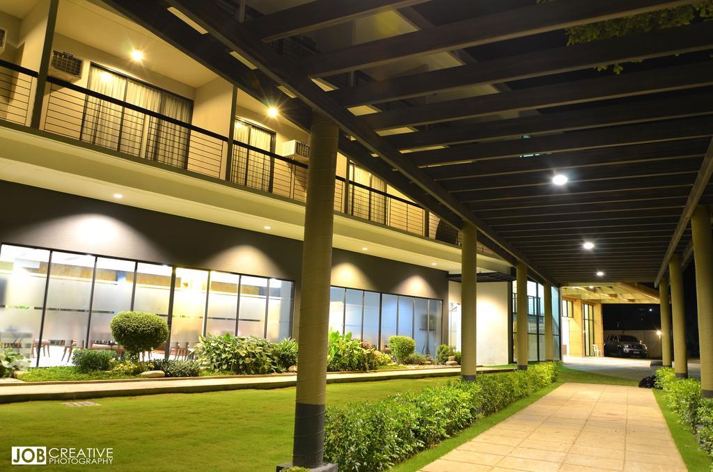 Rivermount Hotel And Resort Sarrat Εξωτερικό φωτογραφία